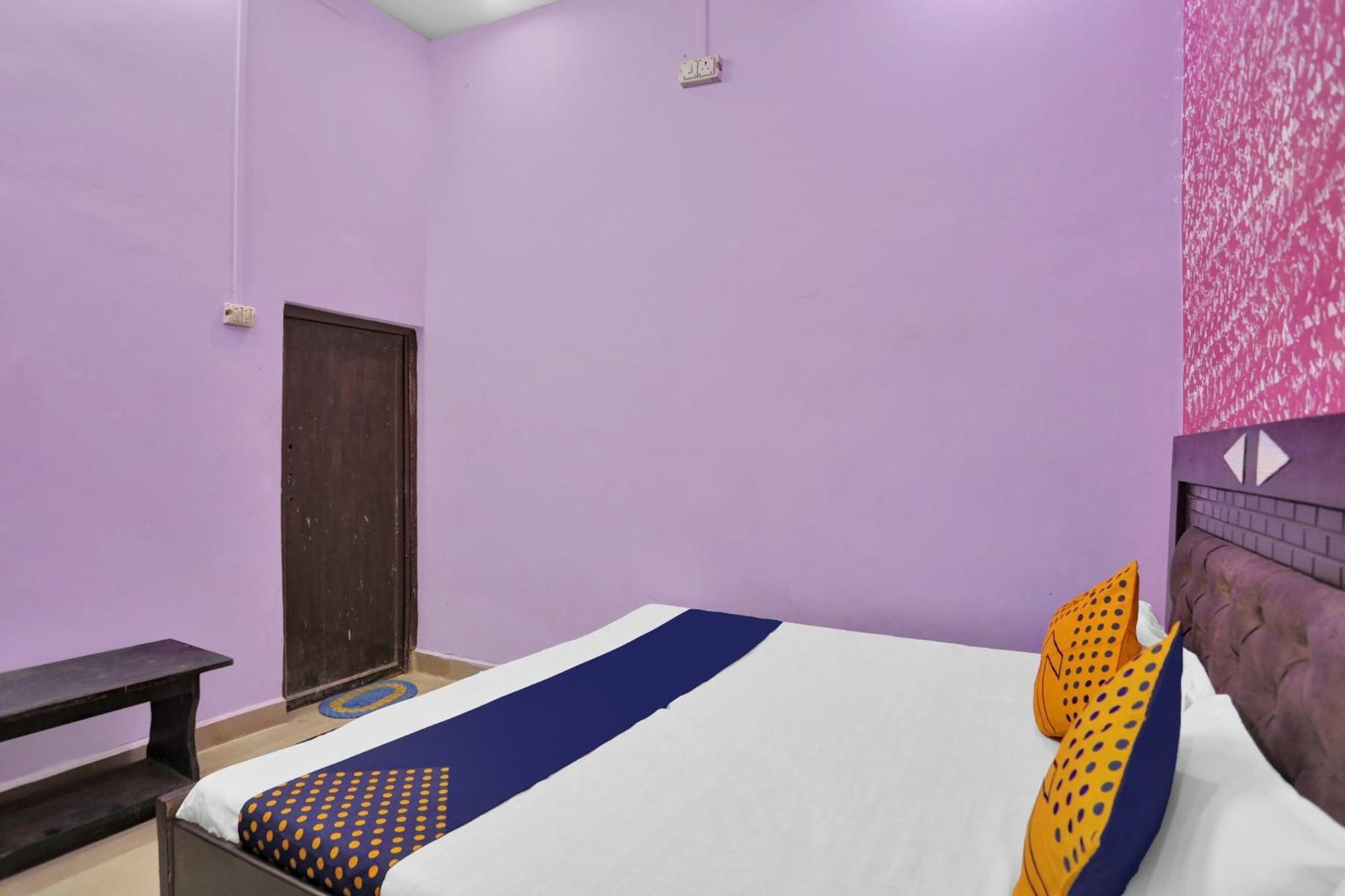 Hotel O Aniruddha Palace Mathura Exterior photo